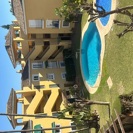 Affittacamere Cozy In Modern Shared In Atalaya, Spain Estepona