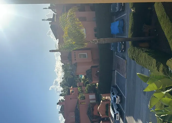 Cozy In Modern Shared In Atalaya, Spain Estepona